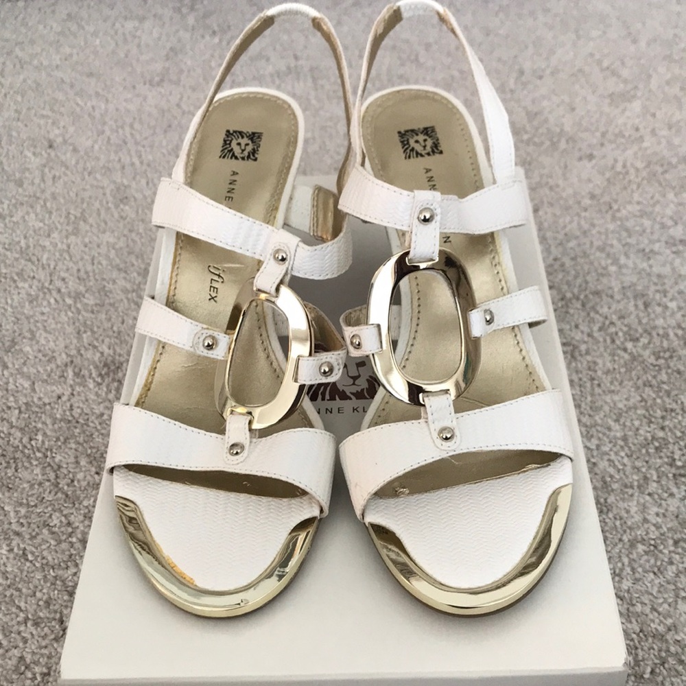 Anne Klein white wedges- size 7.5